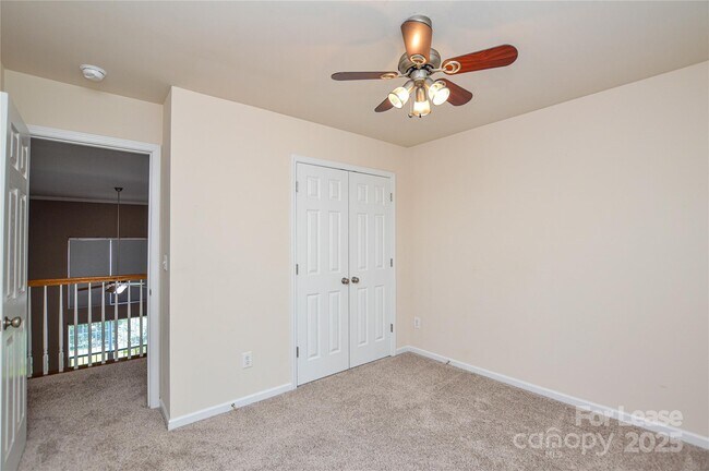 Building Photo - 1008 Millbank Dr