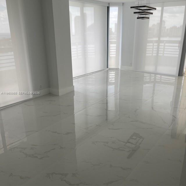 Building Photo - 3530 Mystic Pointe Dr