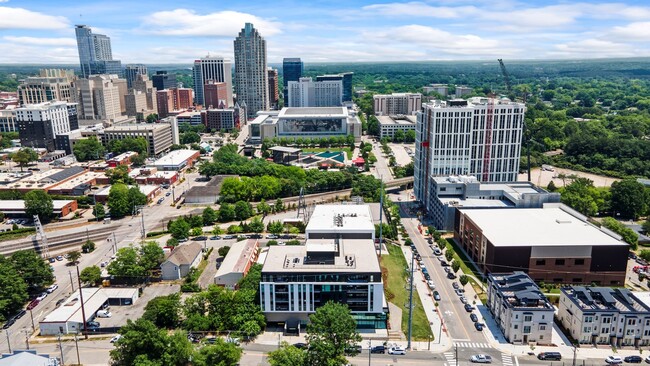 Building Photo - Urban 2 Bedroom Condo - Downtown Raleigh!