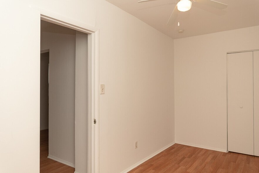 Building Photo - 1722 N Kimball Ave