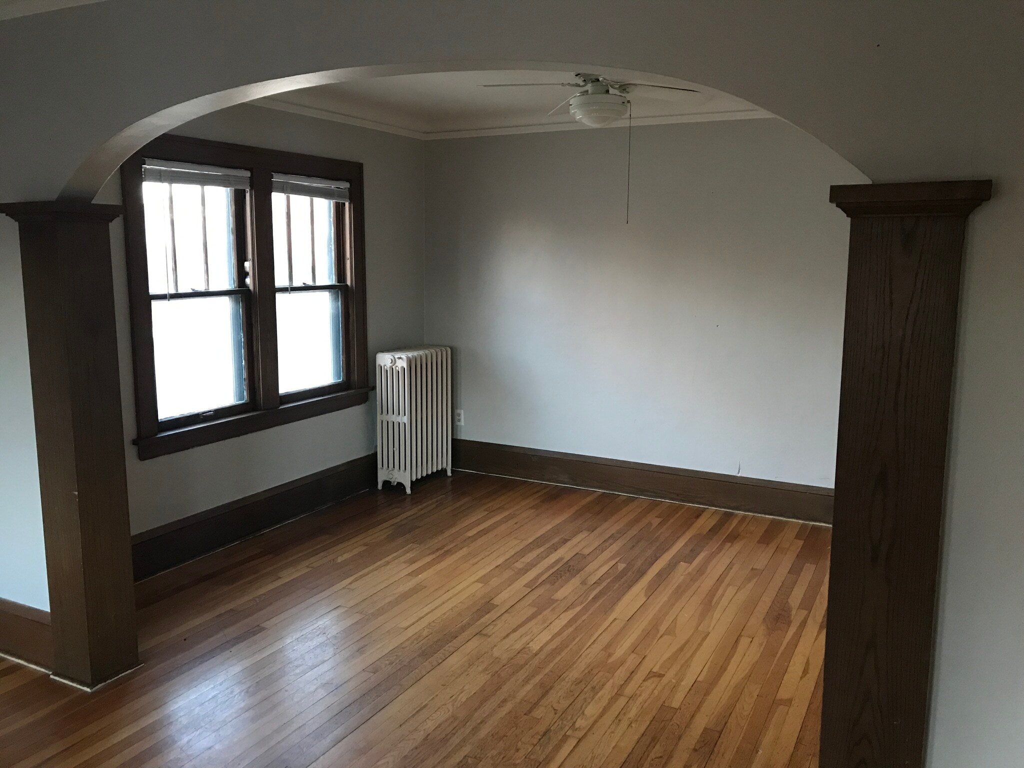 Building Photo - 2104 Hartford Ave