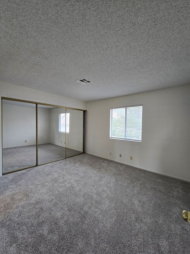 Building Photo - A Nicely Remodeled 2 Bedroom upstairs unit...