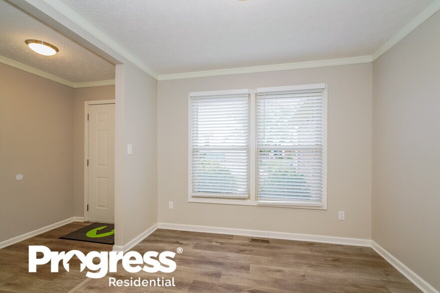 Building Photo - 3124 Eastpointe Dr