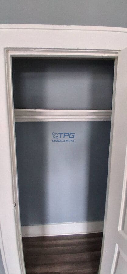 Building Photo - 440-442 Walnut Street-442-1