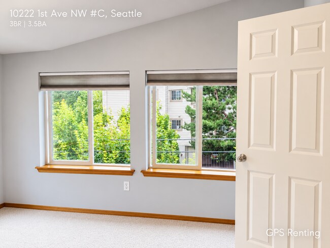 Building Photo - 10222 1st Ave NW