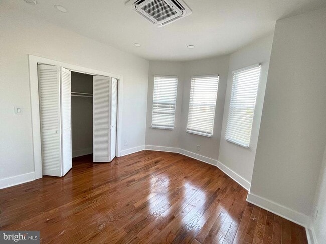 Building Photo - 309 S 60th St
