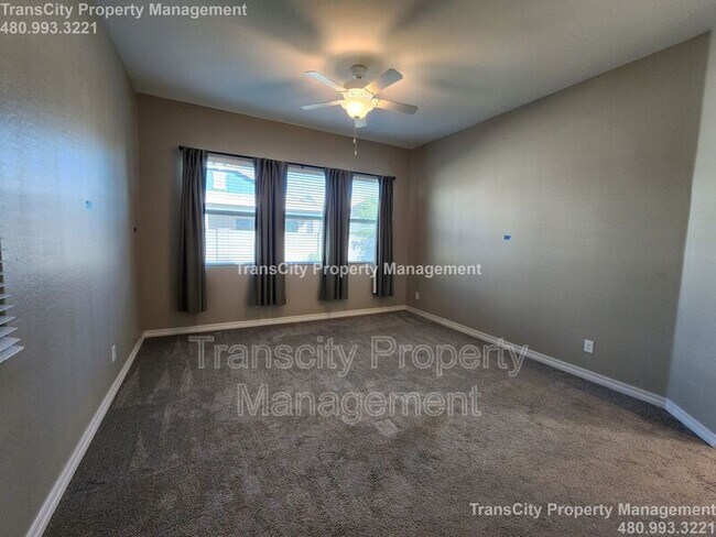 Building Photo - 3558 E Arabian Dr