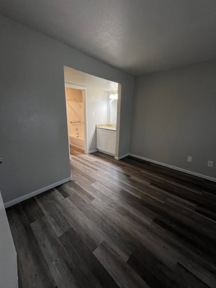 Building Photo - 10401 Old Bammel N Houston Rd