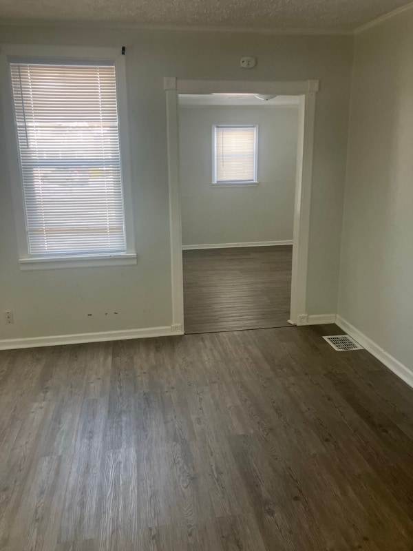 Building Photo - 932 Napoleon St