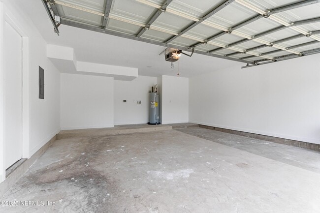 Building Photo - 325 Sunrise Cir