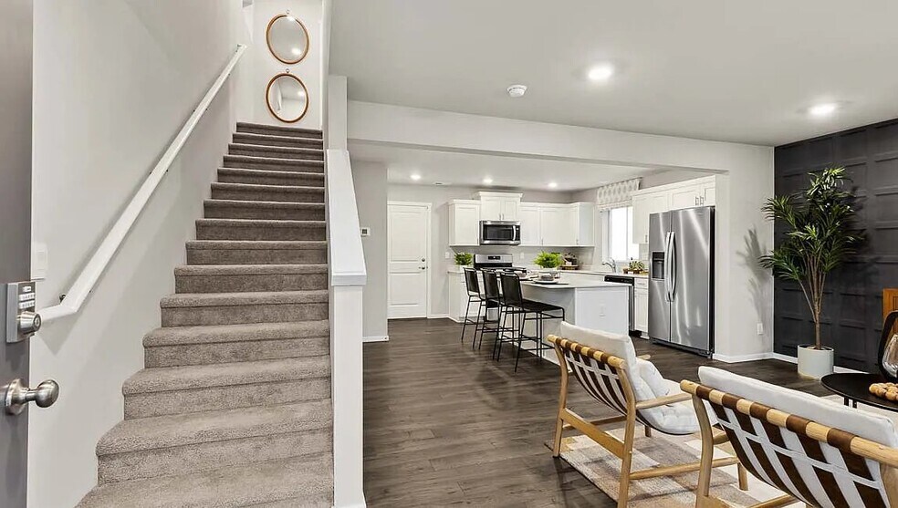 Building Photo - 2216 Trailside Dr NE