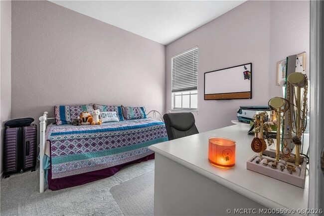 Building Photo - 1560 SE Wilshire Pl