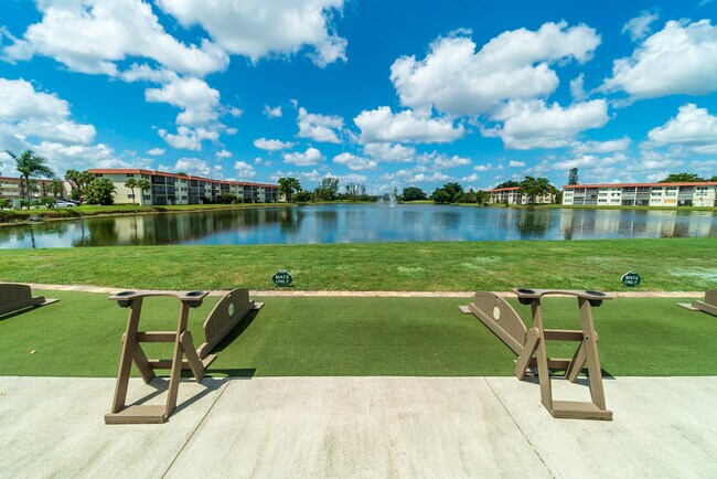 Building Photo - 9420 S Hollybrook Lake Dr