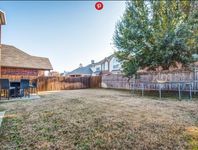 Building Photo - 2824 Thorncreek Ln