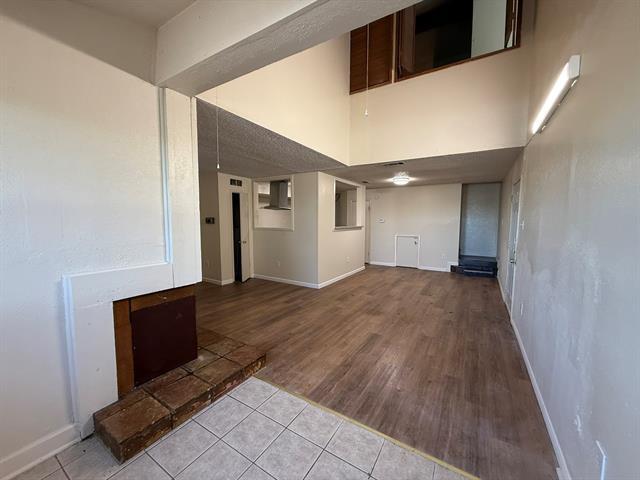 Building Photo - 9696 Walnut St