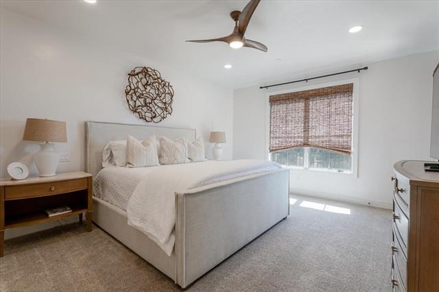 Building Photo - 1653 Scenic Dr