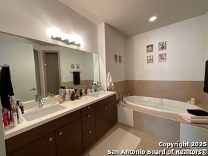 Building Photo - 17902 La Cantera Pkwy