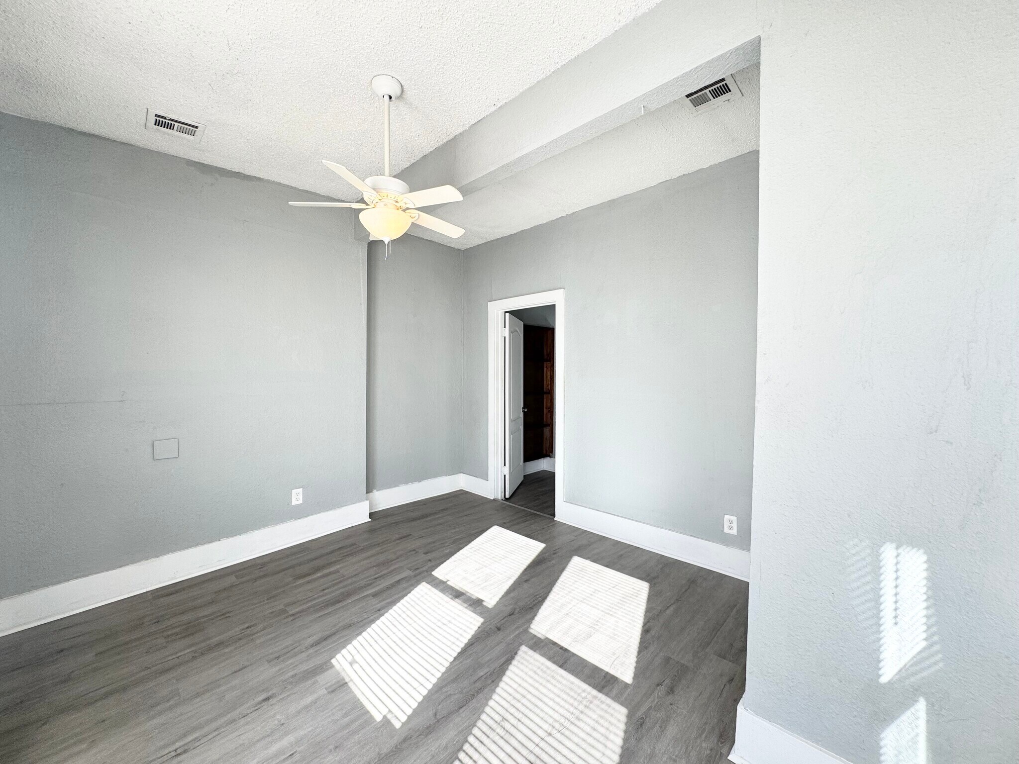 Building Photo - 1119 NW 9th St