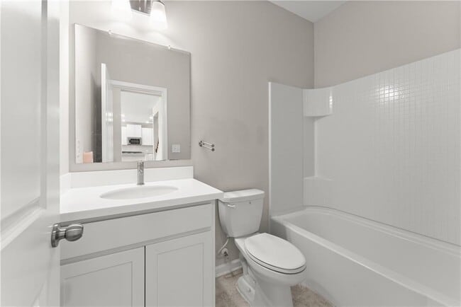 Building Photo - 156 Round Pond Dr