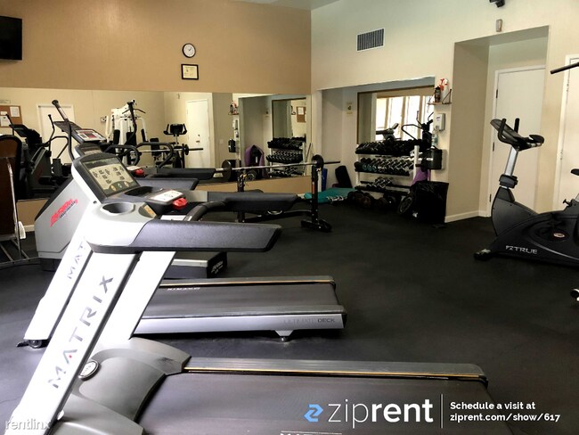 Building Photo - 2 br, 1 bath Condo - 1236 Walker Ave, Waln...