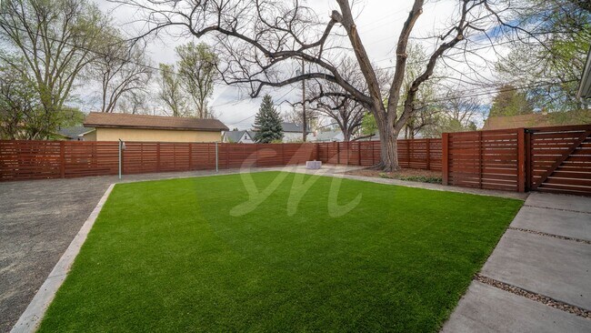 Building Photo - Immaculate rancher near Patty Jewett Neighborhood