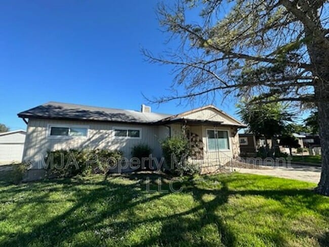 Building Photo - 2928 W Lehi Dr