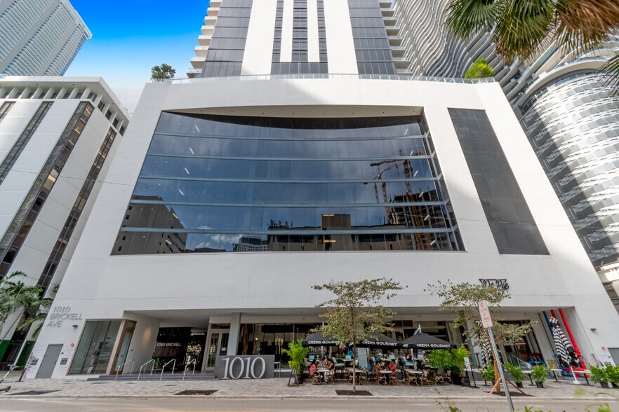 Building Photo - 1010 Brickell Ave
