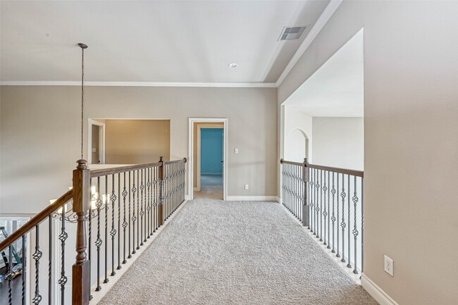 Building Photo - 27415 Blinkwood Park