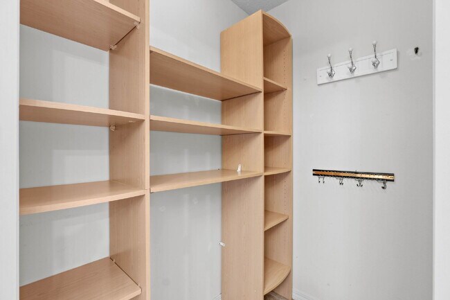 Building Photo - 312 Peggy Dr