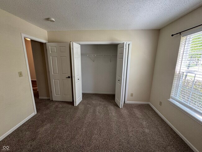 Building Photo - 7644 Scatter Woods Ln