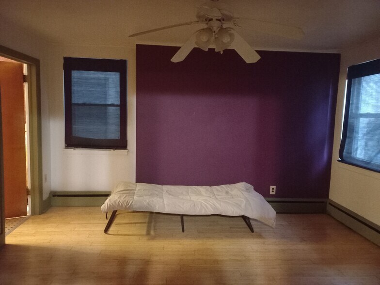 Building Photo - 4738 Friendship Ave