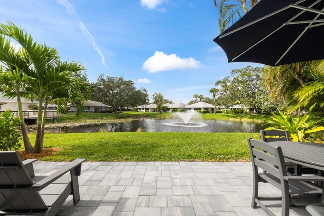 Building Photo - 206 Club Dr