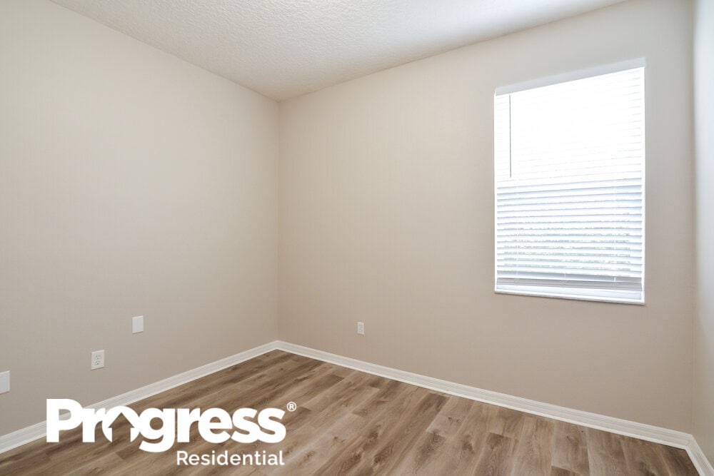 Building Photo - 9924 Autumn Creek Ln