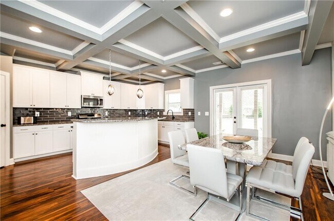 Building Photo - 4669 Sierra Creek Dr NE