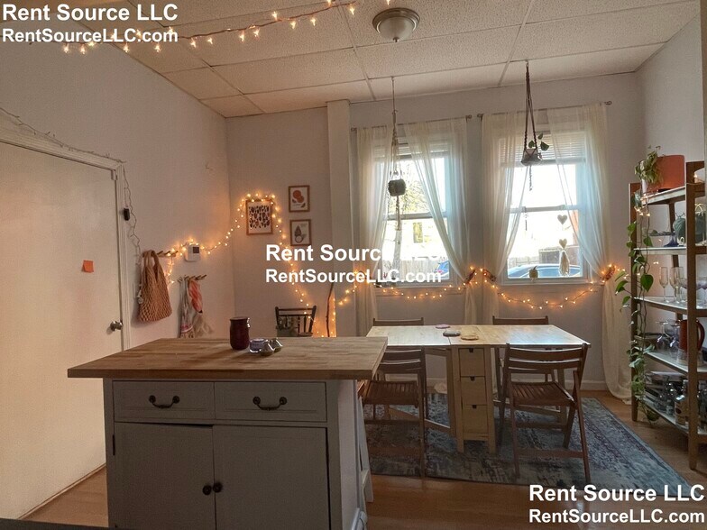 Building Photo - 267-269 Highland Ave. Unit 1L