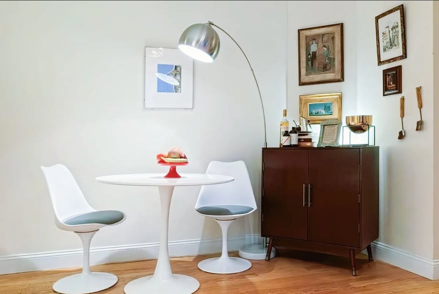 Building Photo - 176 E 95th St