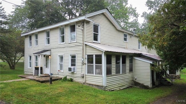 Primary Photo - 126 NY-169