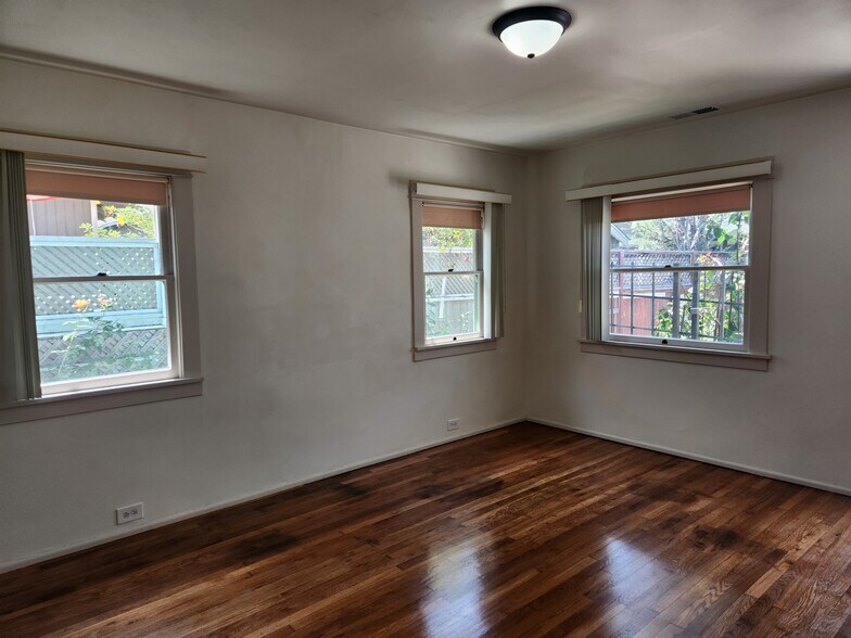 Building Photo - 612 Coronado Ave