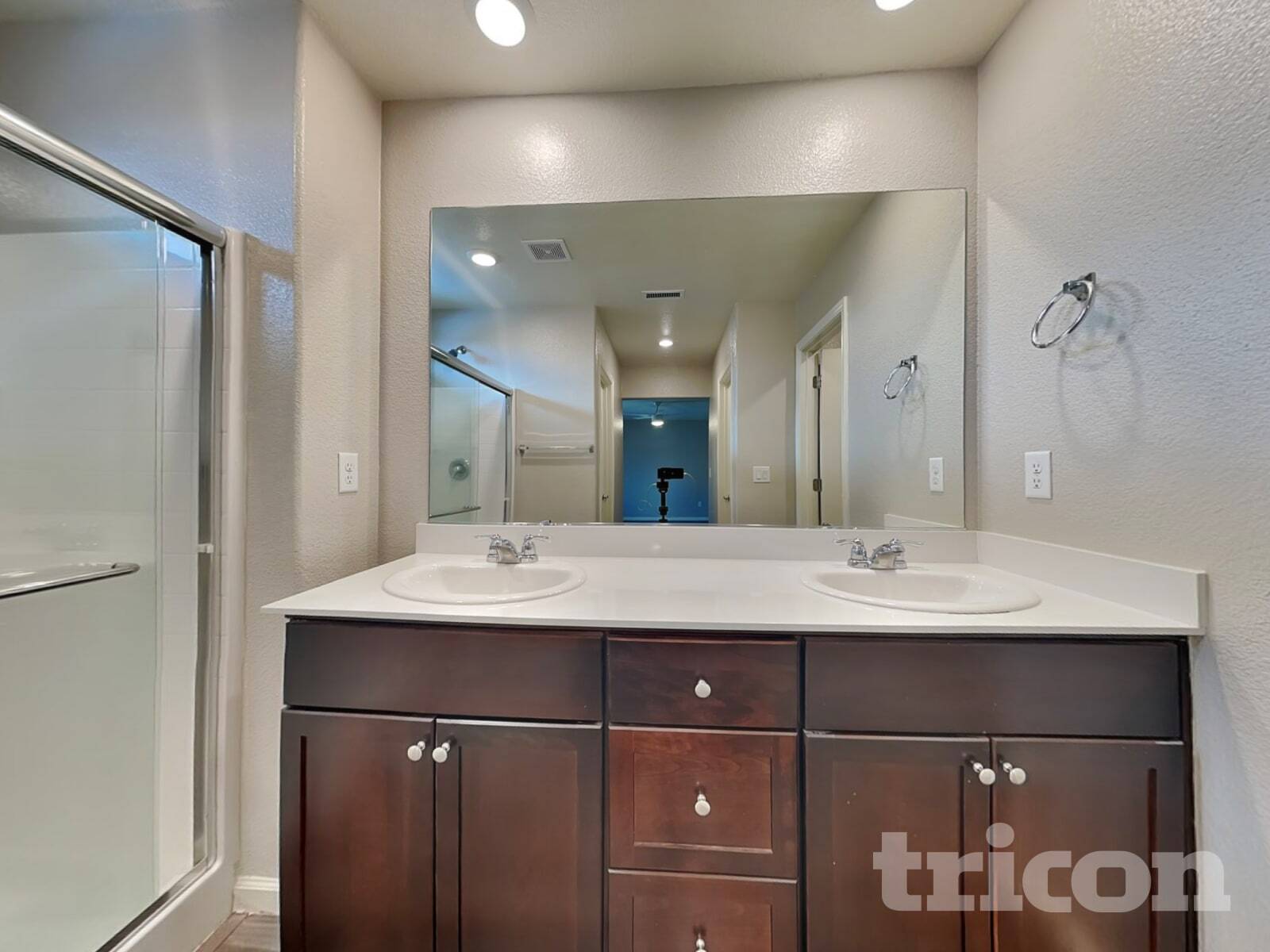 Building Photo - 8952 Elk Ravine Dr