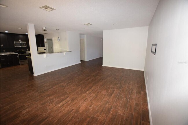 Building Photo - 1328 Karok St