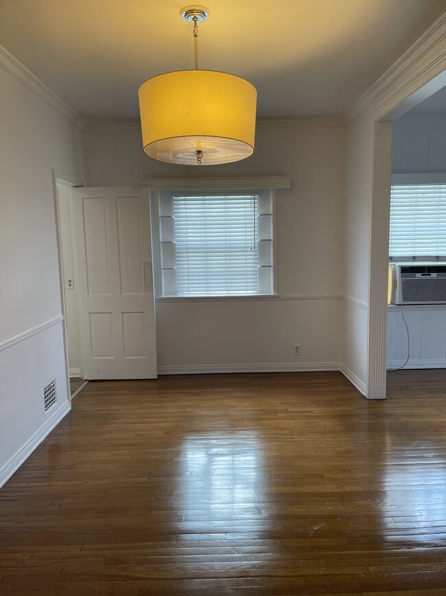 dining room with swinging door to kitchen - 112 N Edgemont St