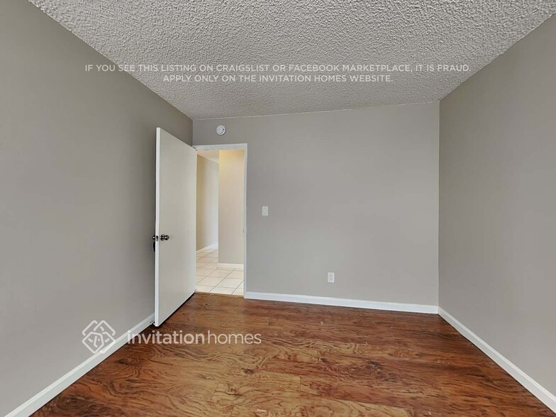 Building Photo - 7931 Newcastle Ave