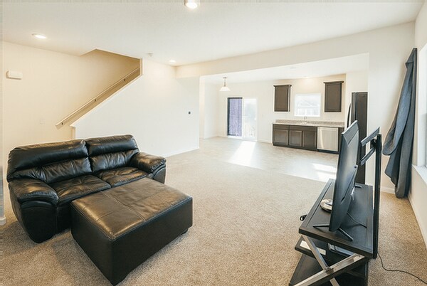 Building Photo - 5321 Karst Cir