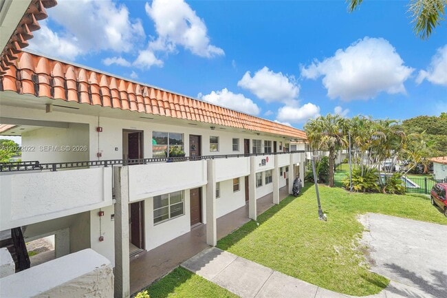 Building Photo - 400 NW 65th Ave