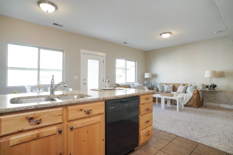 Building Photo - 2899 1150 W