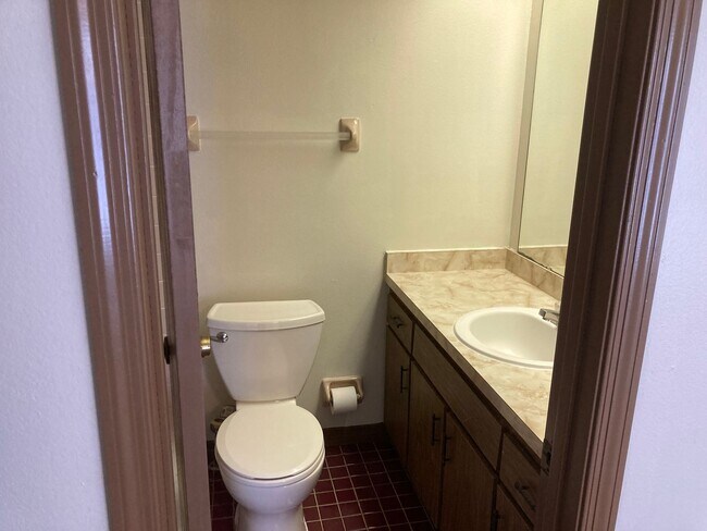 Building Photo - 356 Cocoa Ct