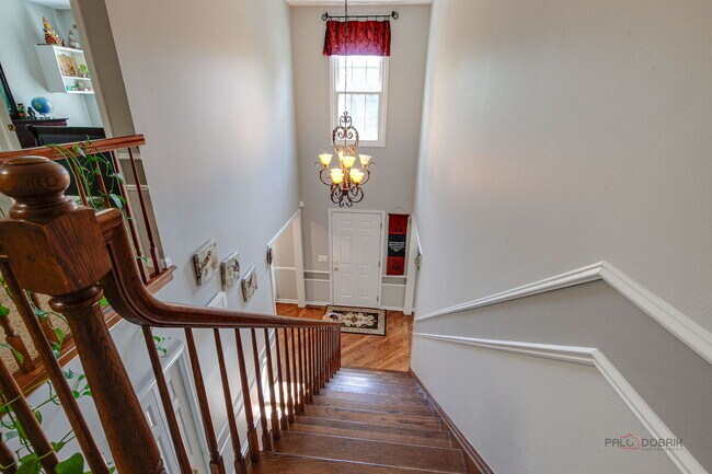 Building Photo - 108 Brook Hill Ln