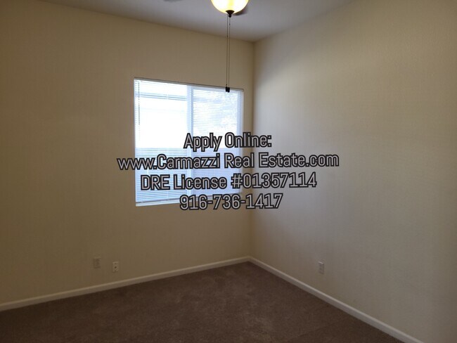Building Photo - 1201 Souza Way