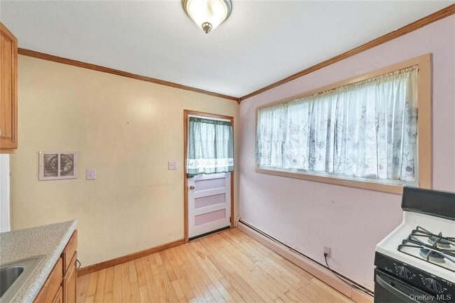 Building Photo - 7 Herbst Dr