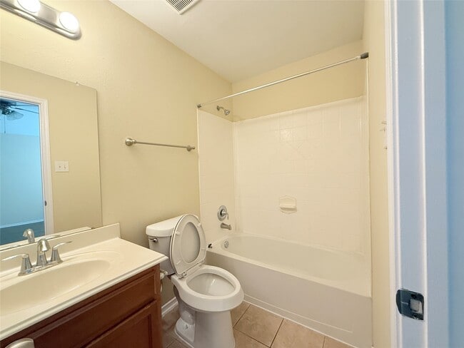 Building Photo - 14430 Hamilton Grove Ln